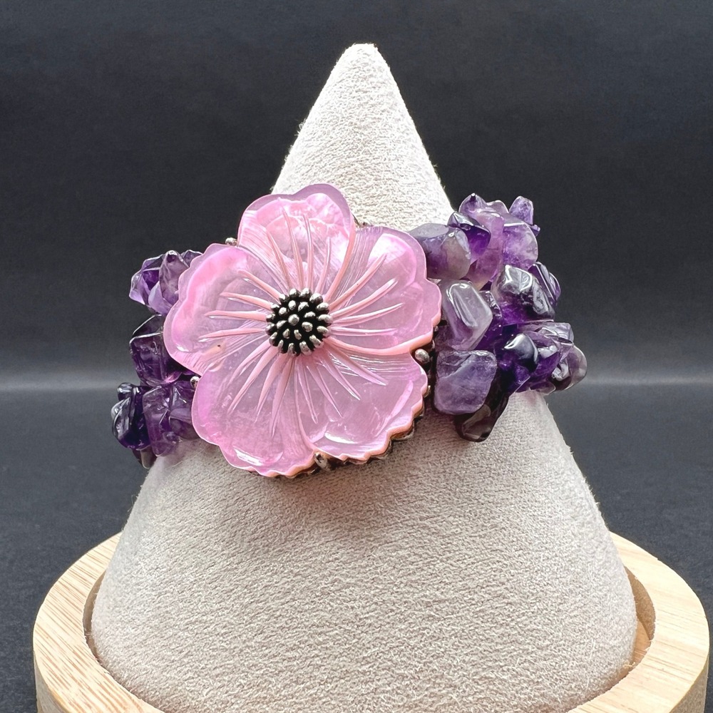 Vintage Amethyst Chip Bracelet Purple Pink Resin Hibiscus Flower Triple Strand